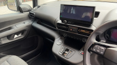 Vauxhall Combo Life 100kW Design XL 52kWh 5dr Auto [7 Seat] Electric Estate